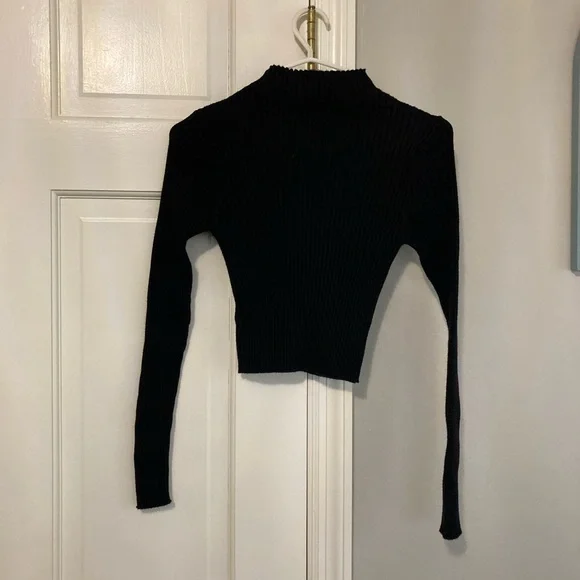 SHEIN Black Ribbed Crop Top - Picture 3 of 4